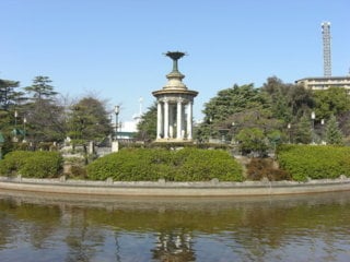 名古屋市鶴舞公園噴水塔